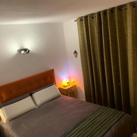 Pila & Bed Montpellier Centre Corum Comedie - Chambre Calme Climatisee - Quiet Air-Conditioned Room Exterior photo